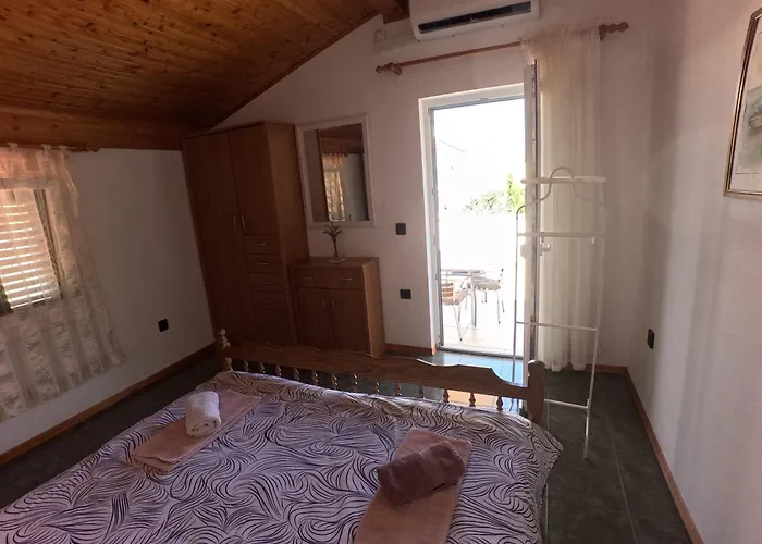 Skrnjug Apartamento *